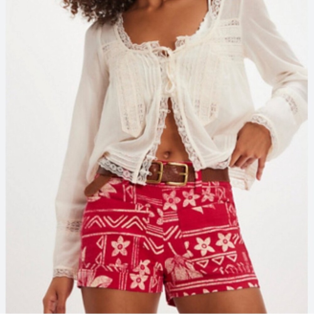 Free People Retro Printed Mini Shorts Size Large red combo